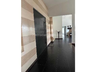 Casa de 3 alcobas en arriendo en Cerritos, Pereira, 401 m² · foto 5 de 20