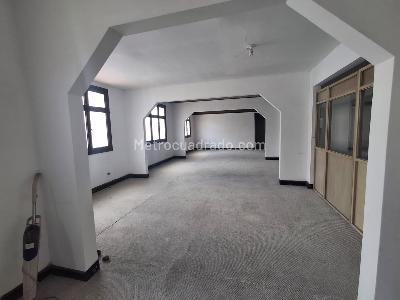 Casa de 5 alcobas en venta en Teusaquillo, Bogotá, 780 m² · foto 14 de 19