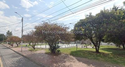 Casa de 5 alcobas en venta en Zona Industrial Puente Aranda, Bogotá, 285 m² · foto 6 de 10
