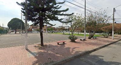 Casa de 5 alcobas en venta en Zona Industrial Puente Aranda, Bogotá, 285 m² · foto 7 de 10