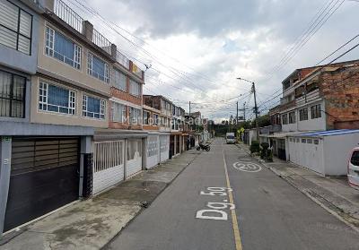Casa de 5 alcobas en venta en Zona Industrial Puente Aranda, Bogotá, 285 m² · foto 8 de 10