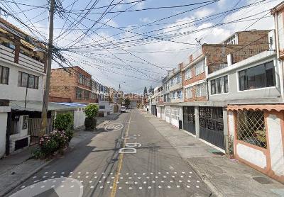 Casa de 5 alcobas en venta en Zona Industrial Puente Aranda, Bogotá, 285 m² · foto 9 de 10