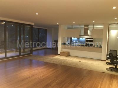 Apartamento de 3 alcobas en venta en Chico Reservado, Bogotá, 290 m² · foto 14 de 16