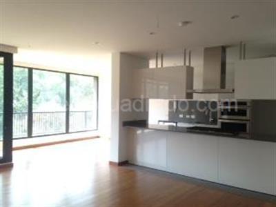 Apartamento de 3 alcobas en venta en Chico Reservado, Bogotá, 290 m² · foto 3 de 16