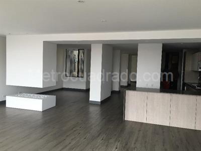 Apartamento en venta en Santa Barbara, Bogotá · foto 2 de 7