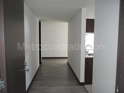 Apartamento de 3 alcobas en venta en Bella Suiza Alta, Bogotá, 202 m² · foto 5 de 6