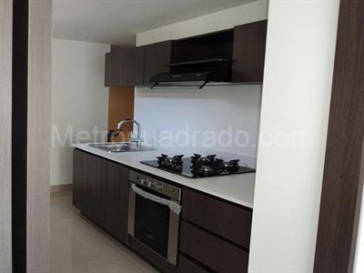 Apartamento de 3 alcobas en venta en Bella Suiza Alta, Bogotá, 202 m² · foto 3 de 6