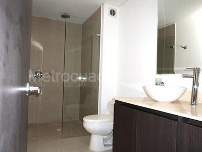 Apartamento de 3 alcobas en venta en Bella Suiza Alta, Bogotá, 202 m² · foto 6 de 6