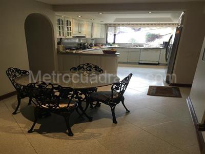 Apartamento en venta en Los Rosales, Bogotá · foto 8 de 20