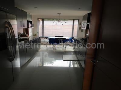Apartamento de 3 alcobas en venta en Miracolina, Bogotá, 240 m² · foto 16 de 19