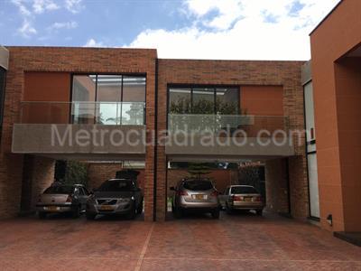 Casa de 4 alcobas en venta en San Jose De Bavaria, Bogotá, 850 m² · foto 12 de 13