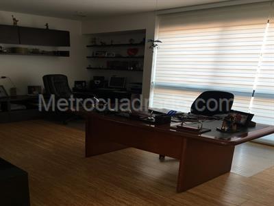 Casa de 4 alcobas en venta en San Jose De Bavaria, Bogotá, 850 m² · foto 5 de 13