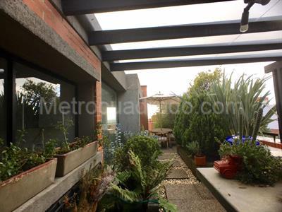 Apartamento de 3 alcobas en venta en Los Rosales, Bogotá, 450 m² · foto 19 de 20