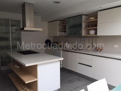 Casa de 4 alcobas en venta en San Simon, Bogotá, 400 m² · foto 10 de 20