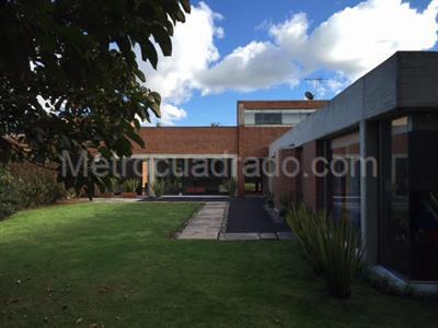 Casa de 4 alcobas en venta en San Simon, Bogotá, 400 m² · foto 19 de 20