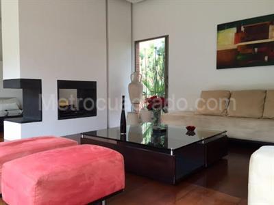 Casa de 4 alcobas en venta en San Simon, Bogotá, 400 m² · foto 2 de 20