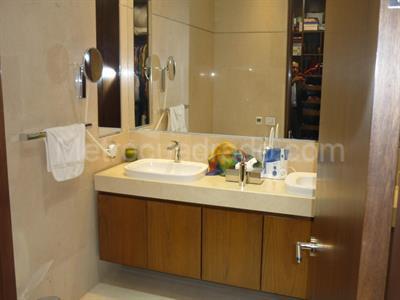 Apartamento de 3 alcobas en venta en El Refugio, Bogotá, 264 m² · foto 11 de 19