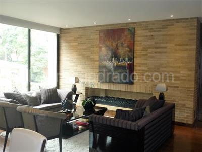 Apartamento de 3 alcobas en venta en El Refugio, Bogotá, 264 m² · foto 1 de 19