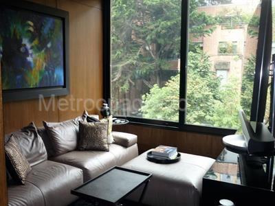 Apartamento de 3 alcobas en venta en El Refugio, Bogotá, 264 m² · foto 2 de 19