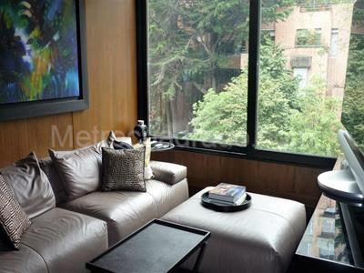 Apartamento de 3 alcobas en venta en El Refugio, Bogotá, 264 m² · foto 3 de 19