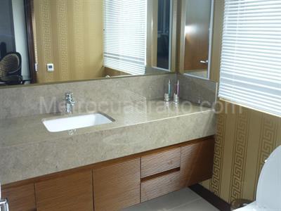 Apartamento de 3 alcobas en venta en El Refugio, Bogotá, 264 m² · foto 7 de 19