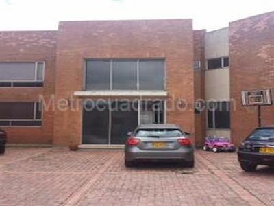 Casa de 4 alcobas en venta en San Jose De Bavaria, Bogotá, 685 m² · foto 17 de 18