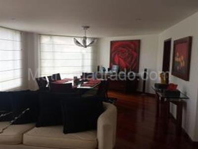 Casa de 4 alcobas en venta en San Jose De Bavaria, Bogotá, 685 m² · foto 2 de 18