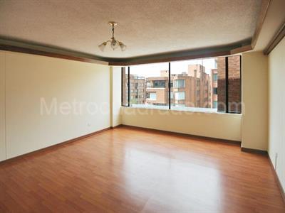 Apartamento de 4 alcobas en venta en La Carolina, Bogotá, 396 m² · foto 5 de 8