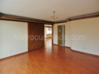 Apartamento de 4 alcobas en venta en La Carolina, Bogotá, 396 m² · foto 8 de 8