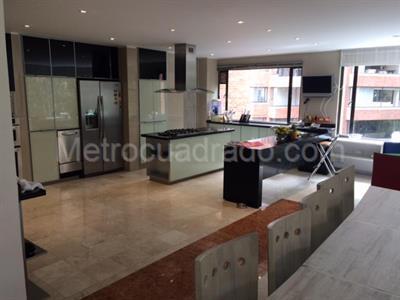 Apartamento de 3 alcobas en venta en Montearroyo, Bogotá, 395 m² · foto 4 de 20