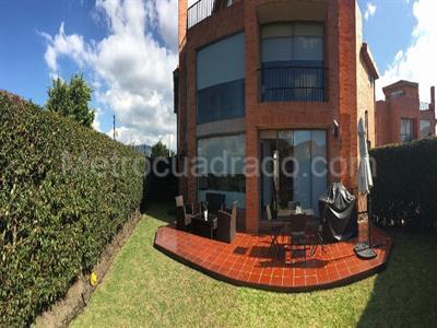 Casa de 3 alcobas en venta en Camino De Arrayanes, Bogotá, 287 m² · foto 13 de 19
