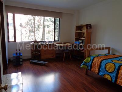 Apartamento de 4 alcobas en venta en Montearroyo, Bogotá, 396 m² · foto 8 de 18