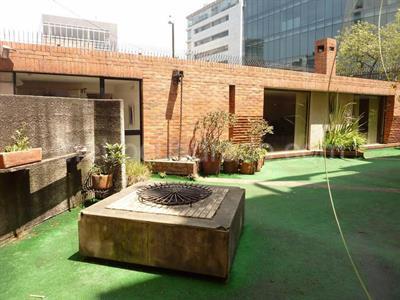 Apartamento de 3 alcobas en venta en Chico, Bogotá, 213 m² · foto 3 de 6