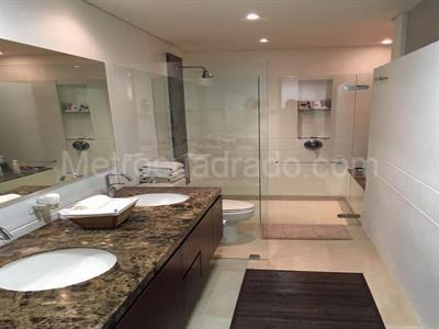 Casa de 3 alcobas en arriendo en Bogotá, 388 m² · foto 5 de 10