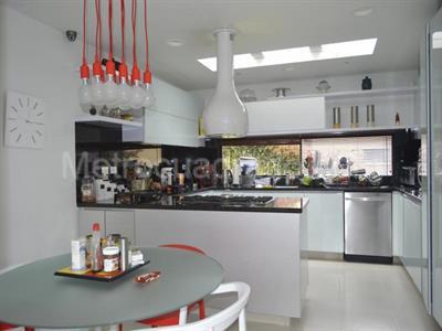 Casa de 3 alcobas en arriendo en Bogotá, 388 m² · foto 8 de 10