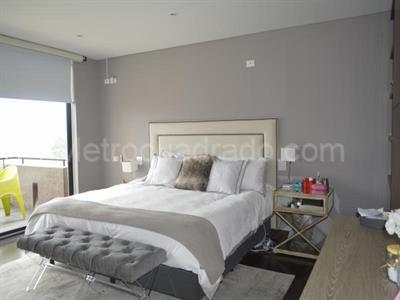 Casa de 3 alcobas en arriendo en Bogotá, 388 m² · foto 9 de 10