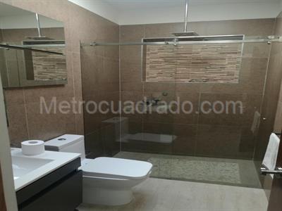 Casa de 4 alcobas en venta en San Simon, Bogotá, 440 m² · foto 15 de 20