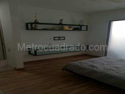 Casa de 4 alcobas en venta en San Simon, Bogotá, 440 m² · foto 9 de 20