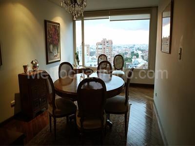 Apartamento de 3 alcobas en arriendo en El Refugio, Bogotá, 168 m² · foto 3 de 5