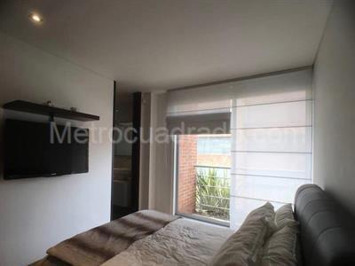 Apartamento de 2 alcobas en venta en Chico Reservado, Bogotá, 212 m² · foto 12 de 15