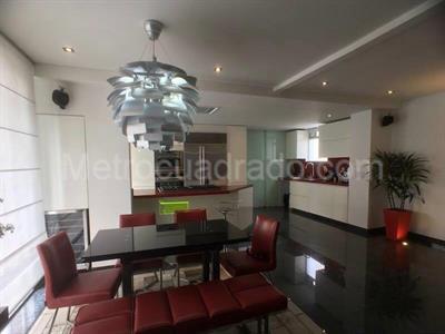 Apartamento de 2 alcobas en venta en Chico Reservado, Bogotá, 212 m² · foto 13 de 15