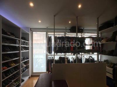 Apartamento de 2 alcobas en venta en Chico Reservado, Bogotá, 212 m² · foto 5 de 15