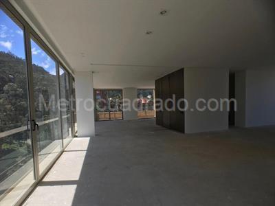 Apartamento de 3 alcobas en venta en Los Rosales, Bogotá, 417 m² · foto 7 de 9