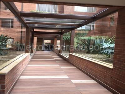 Apartamento de 3 alcobas en venta en Mochuelo, Bogotá, 230 m² · foto 18 de 19