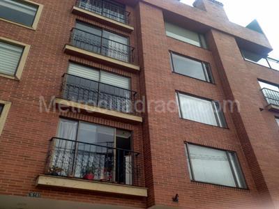 Apartamento de 3 alcobas en venta en Santa Barbara Occidental, Bogotá, 180 m² · foto 10 de 12
