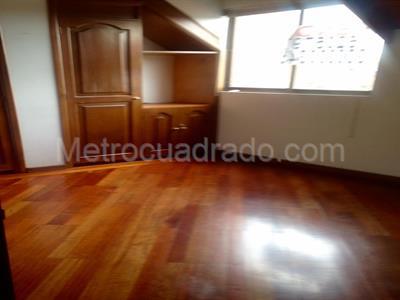Apartamento de 3 alcobas en venta en Santa Barbara Occidental, Bogotá, 180 m² · foto 2 de 12