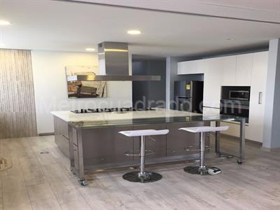 Apartamento de 3 alcobas en venta en Los Rosales, Bogotá, 254 m² · foto 7 de 9