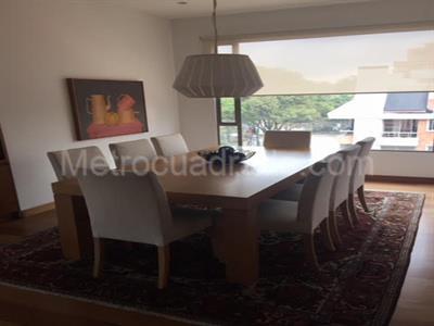 Apartamento de 3 alcobas en venta en Chico Reservado, Bogotá, 208 m² · foto 6 de 14