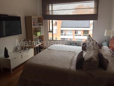 Apartamento de 3 alcobas en venta en Chico Reservado, Bogotá, 208 m² · foto 8 de 14