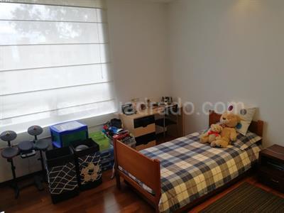 Apartamento de 3 alcobas en venta en Los Rosales, Bogotá, 210 m² · foto 13 de 17